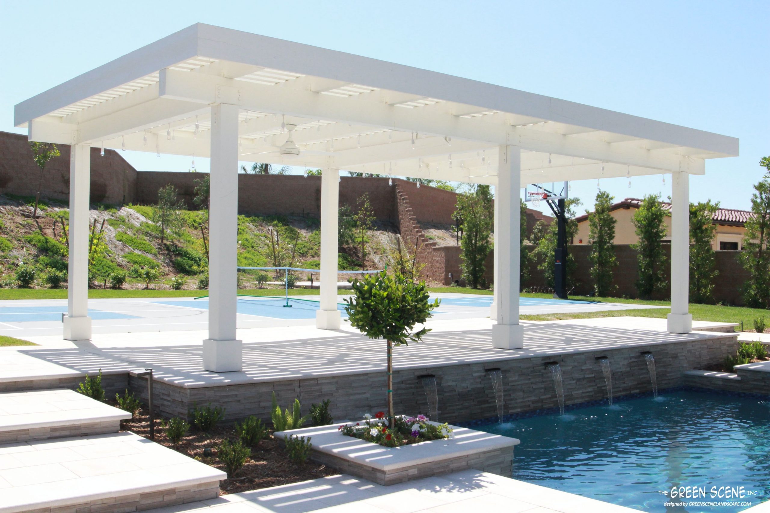 The Difference Between Patio Covers, Pergolas & Pavilions